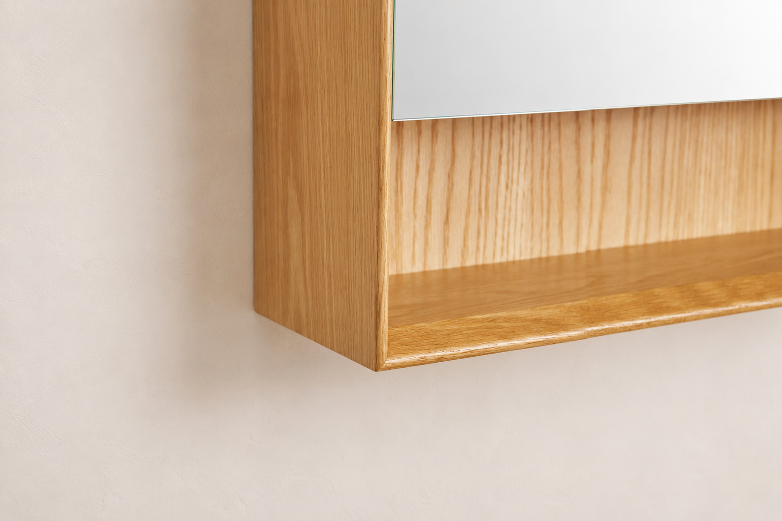 Henne Shaving Cabinet