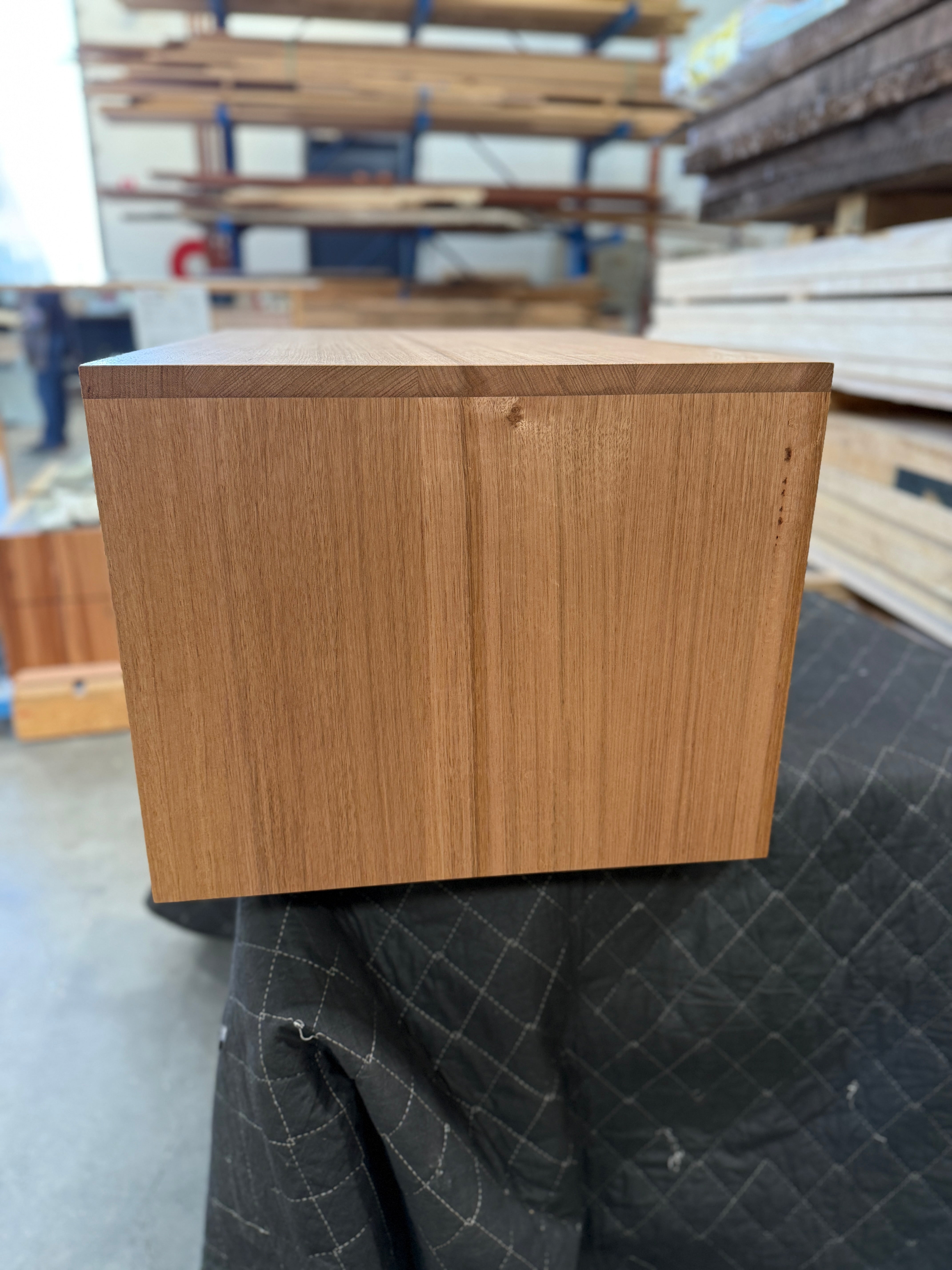 IN STOCK - Yarra Vanity - 600mm - Tas Oak - 2x Door